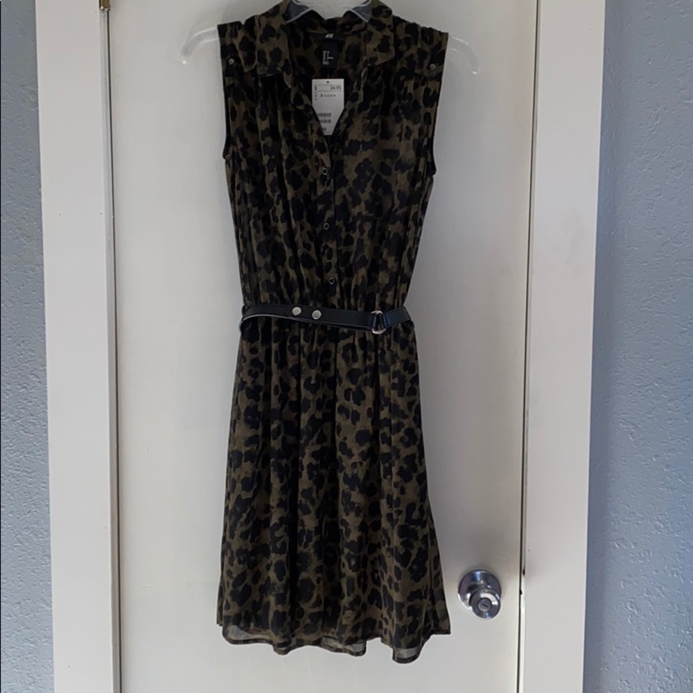 H&M Sleeveless Green/Black Leopard Print Dress